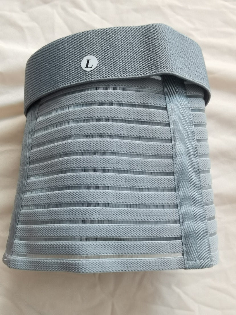 - Pregnancy Belly Support Belt